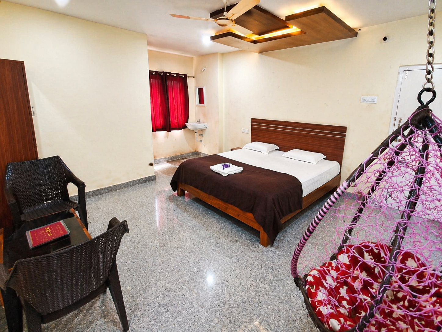 Room Image 3